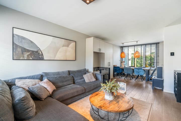 Photo 2 of Saksen Weimarstraat 5