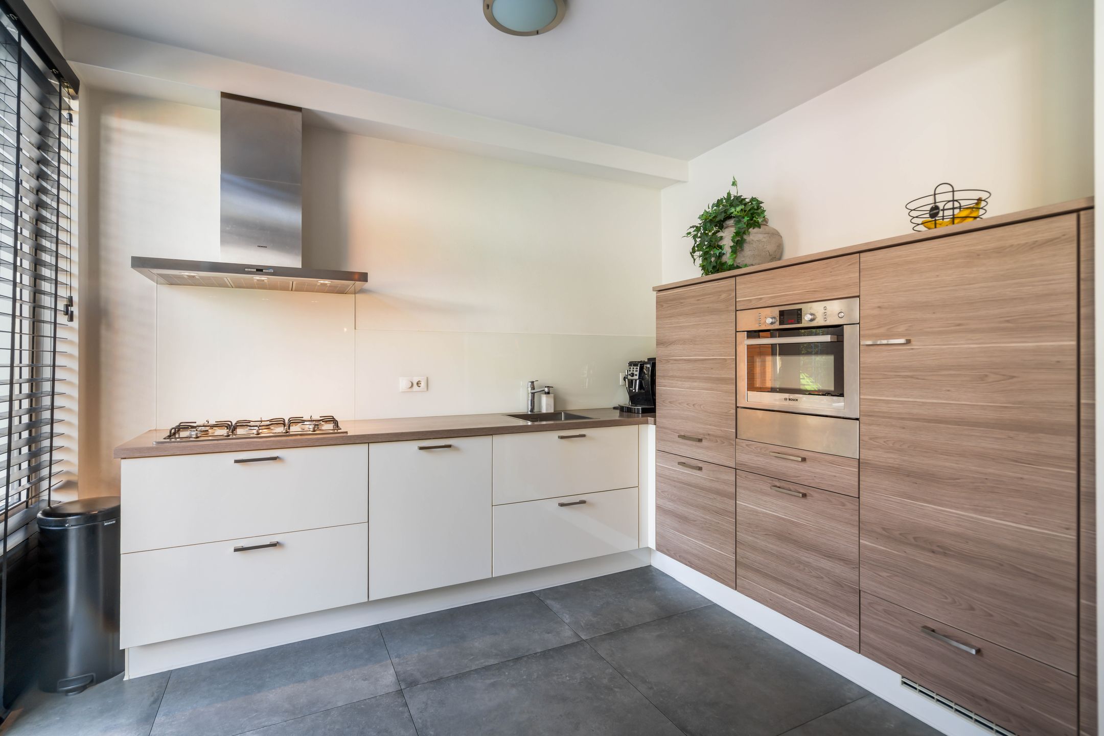 Photo 3 of Saksen Weimarstraat 5