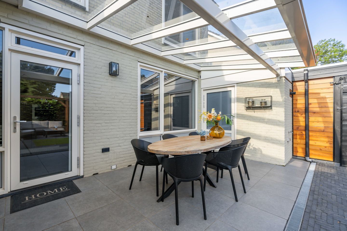 Photo 40 of Saksen Weimarstraat 5
