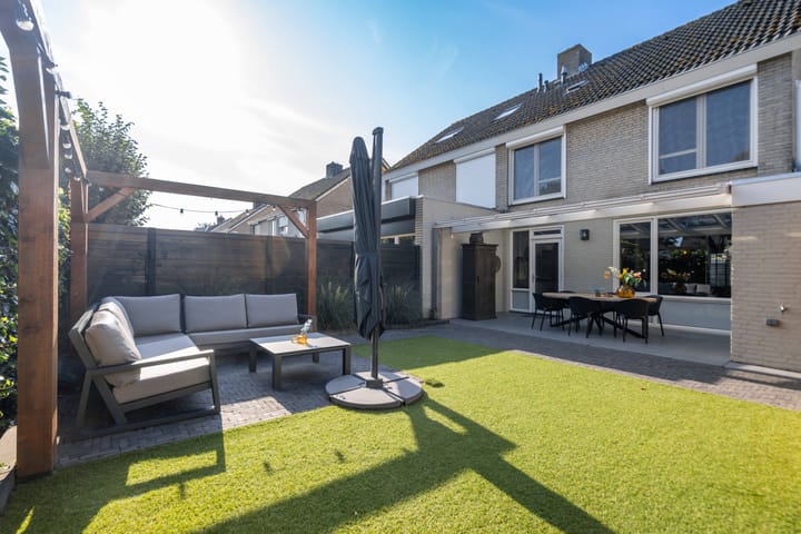 Foto 44 van Saksen Weimarstraat 5