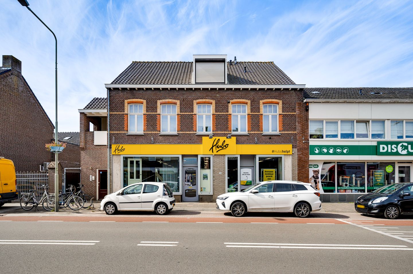 Bekijk foto 1 van Julianastraat 11