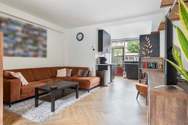 Foto 11 van Haagdoornstraat 57