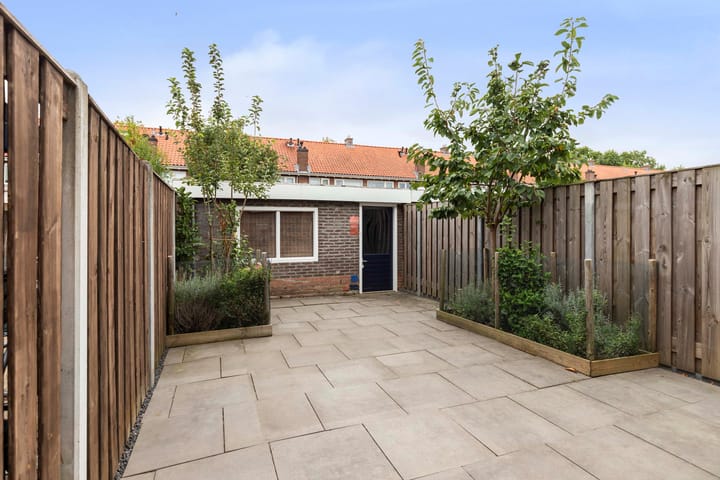 Foto 14 van Haagdoornstraat 57