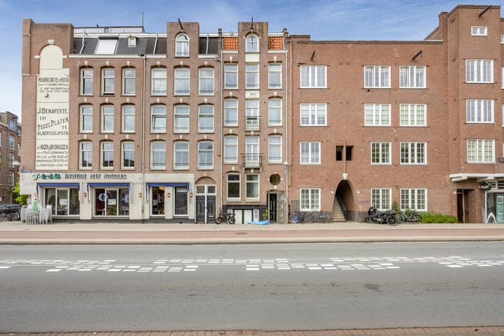 Foto 1 van Hobbemakade 61-4