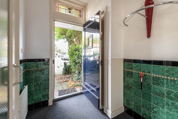 Photo 5 of Van Nesstraat 79