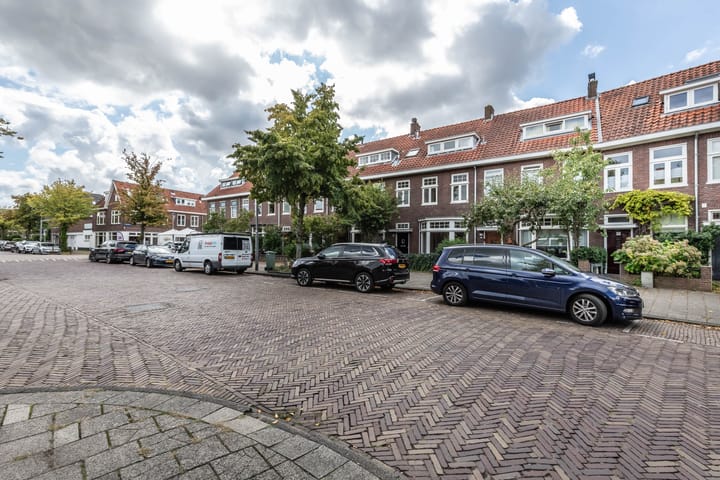 Photo 3 of Van Nesstraat 79
