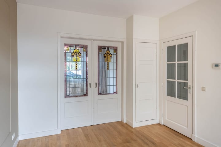 Photo 14 of Van Nesstraat 79