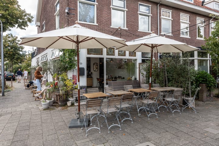 Photo 42 of Van Nesstraat 79