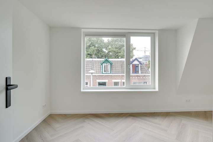 Foto 33 van Bremstraat 83