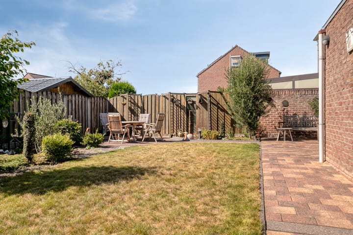 Photo 4 of Trompstraat 35