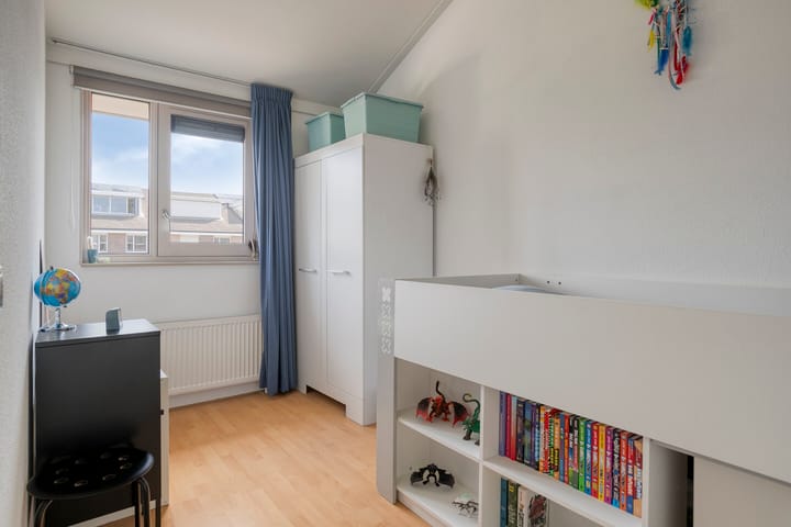 Photo 19 of Hooftstraat 27