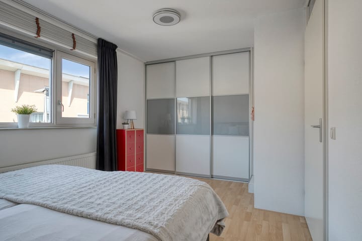 Photo 23 of Hooftstraat 27