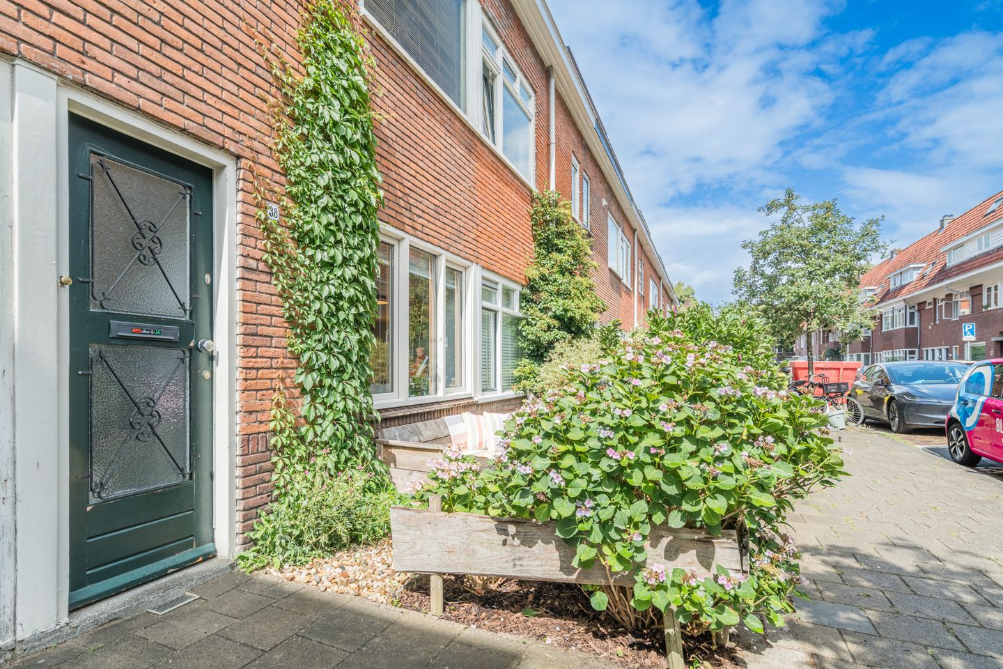 Photo 5 of Linnaeusstraat 38