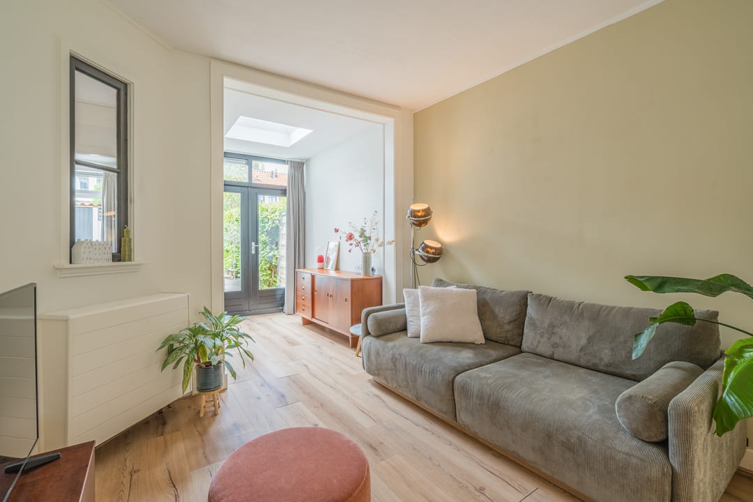 Photo 11 of Linnaeusstraat 38