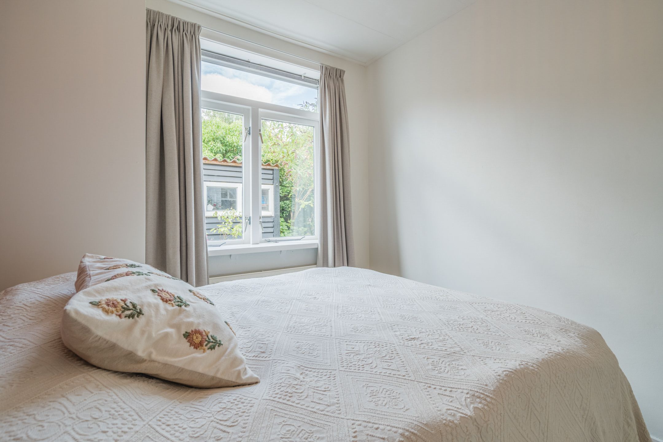 Photo 15 of Linnaeusstraat 38