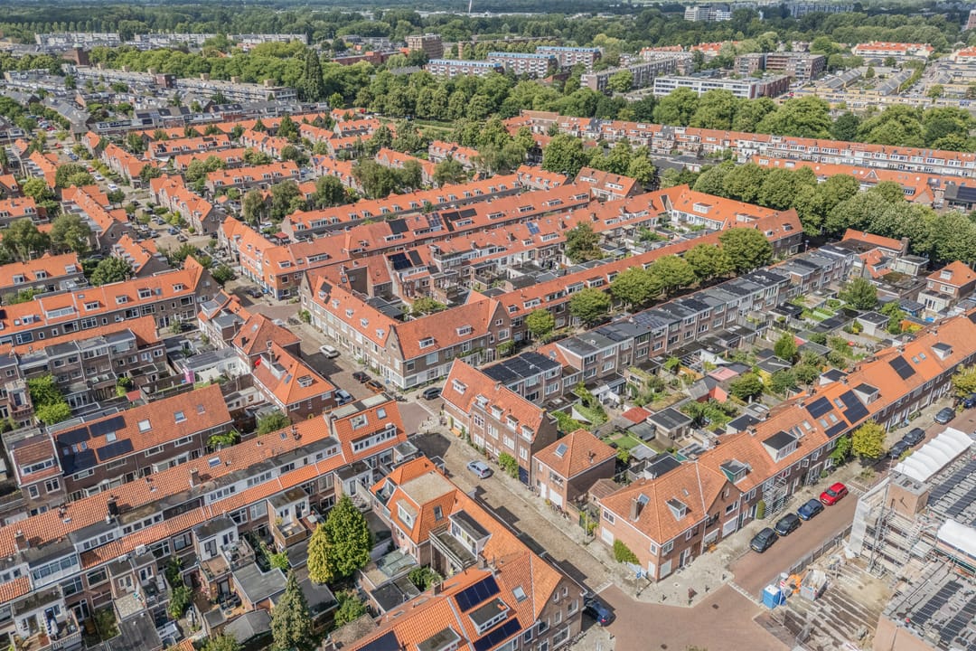 Photo 43 of Linnaeusstraat 38