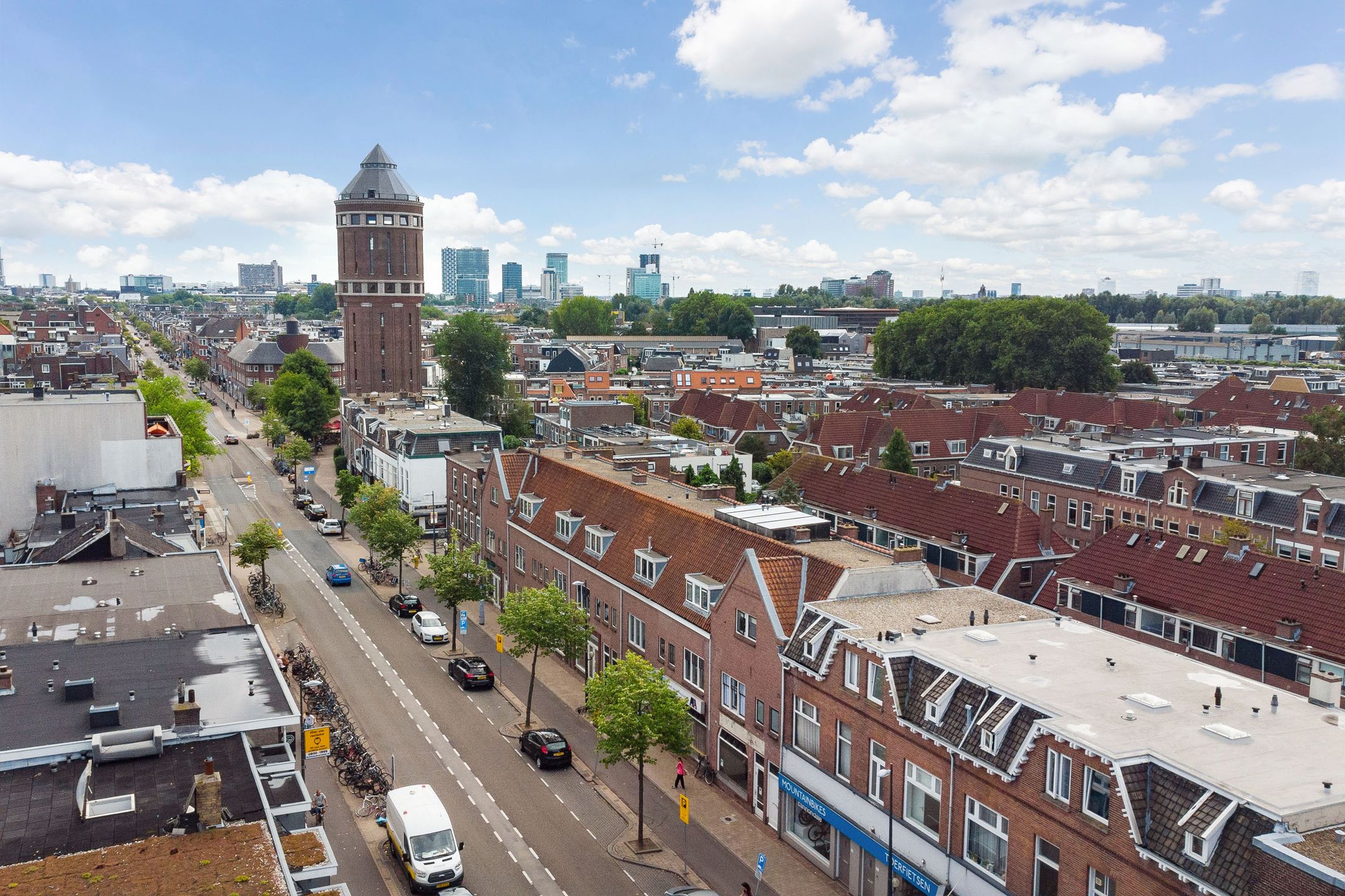 Photo 45 of Linnaeusstraat 38