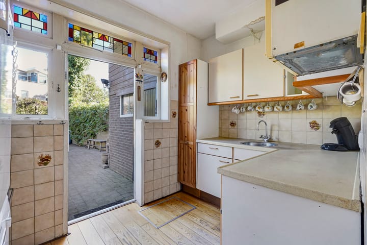 Foto 12 van Emmastraat 132