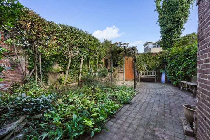 Foto 16 van Emmastraat 132