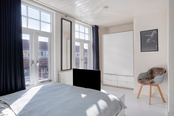 Foto 28 van Madoerastraat 43