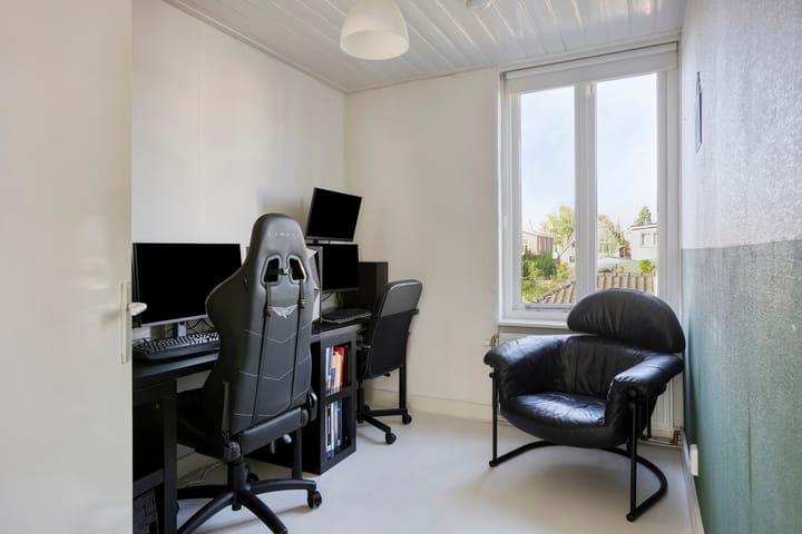 Foto 32 van Madoerastraat 43