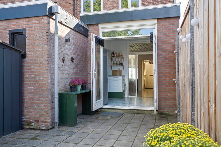 Foto 37 van Madoerastraat 43