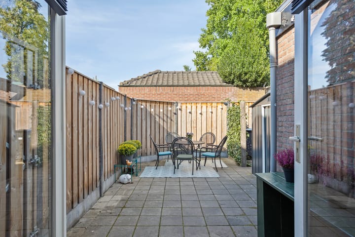 Foto 38 van Madoerastraat 43