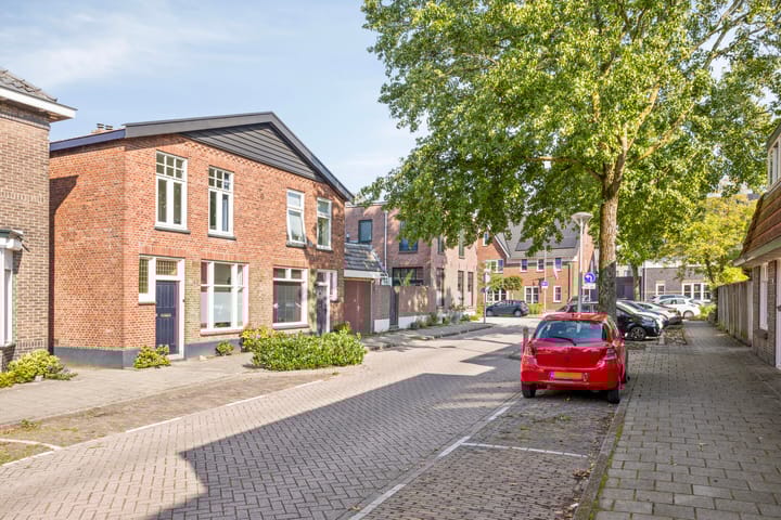 Foto 40 van Madoerastraat 43