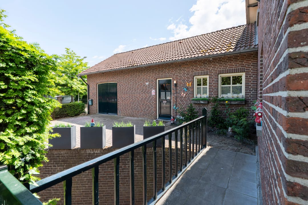 Foto 37 van Maasbrachterweg 91