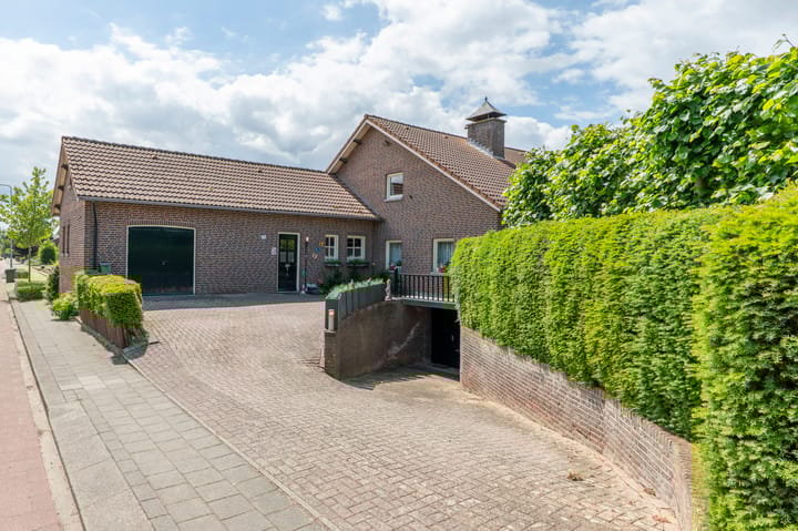 Foto 48 van Maasbrachterweg 91