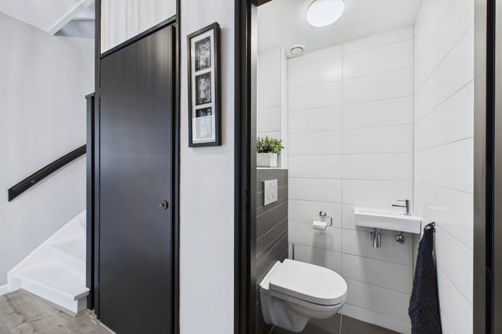 Foto 9 van Dolfijnstraat 57