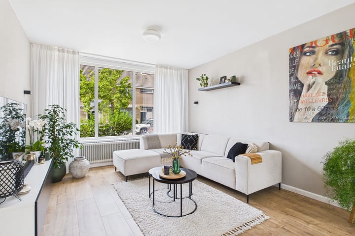 Foto 13 van Dolfijnstraat 57