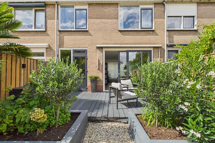 Foto 48 van Dolfijnstraat 57