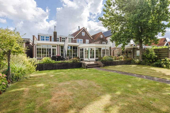 Photo 3 of Voorstraat 10