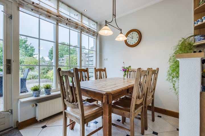 Photo 22 of Voorstraat 10