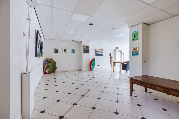 Photo 31 of Voorstraat 10