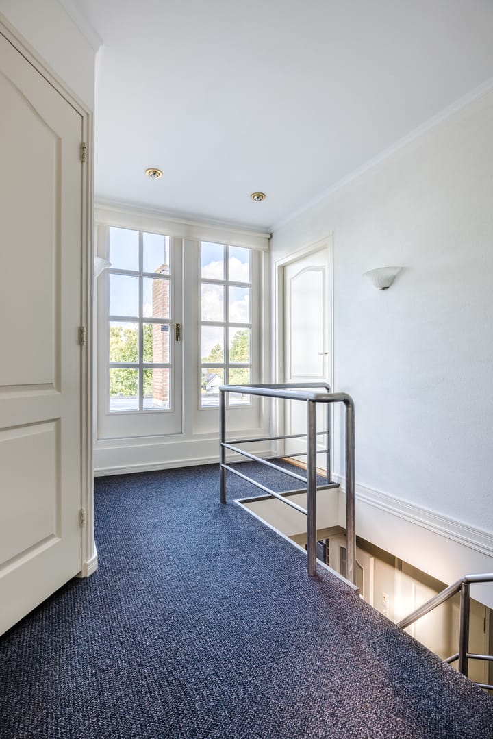 Photo 38 of Voorstraat 10