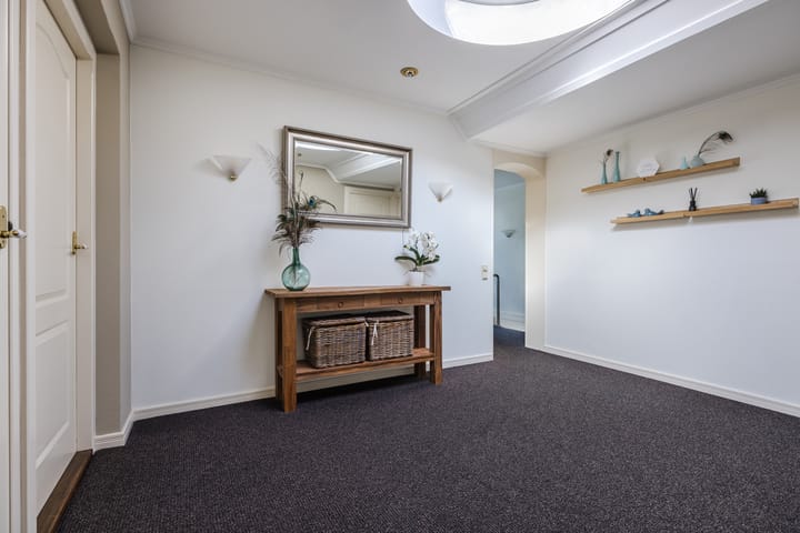 Photo 39 of Voorstraat 10