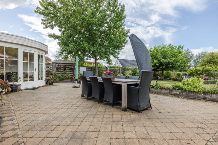 Photo 65 of Voorstraat 10