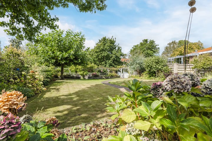 Photo 68 of Voorstraat 10