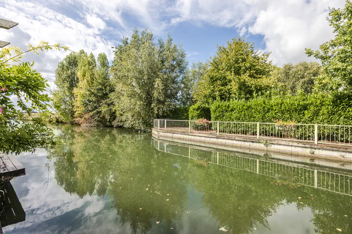 Photo 75 of Voorstraat 10