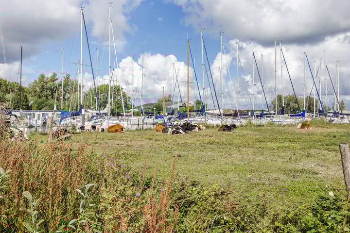 Photo 82 of Voorstraat 10