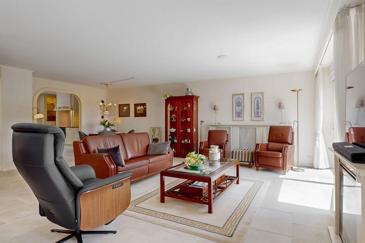 Photo 7 of Rode Ring 187