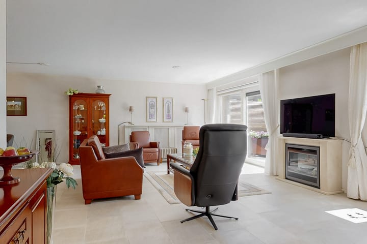 Photo 8 of Rode Ring 187