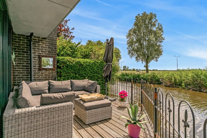 Photo 49 of Rode Ring 187