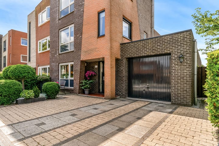 Photo 56 of Rode Ring 187