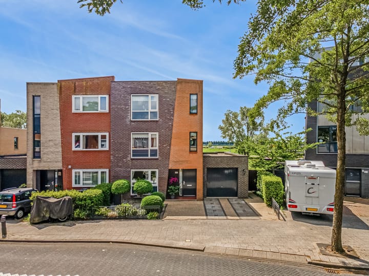 Photo 58 of Rode Ring 187