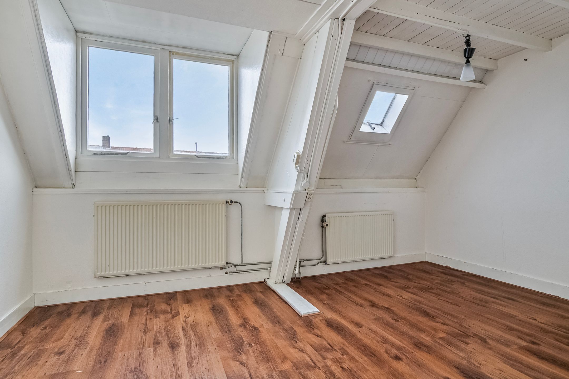 Foto 24 van Van Maerlantstraat 8