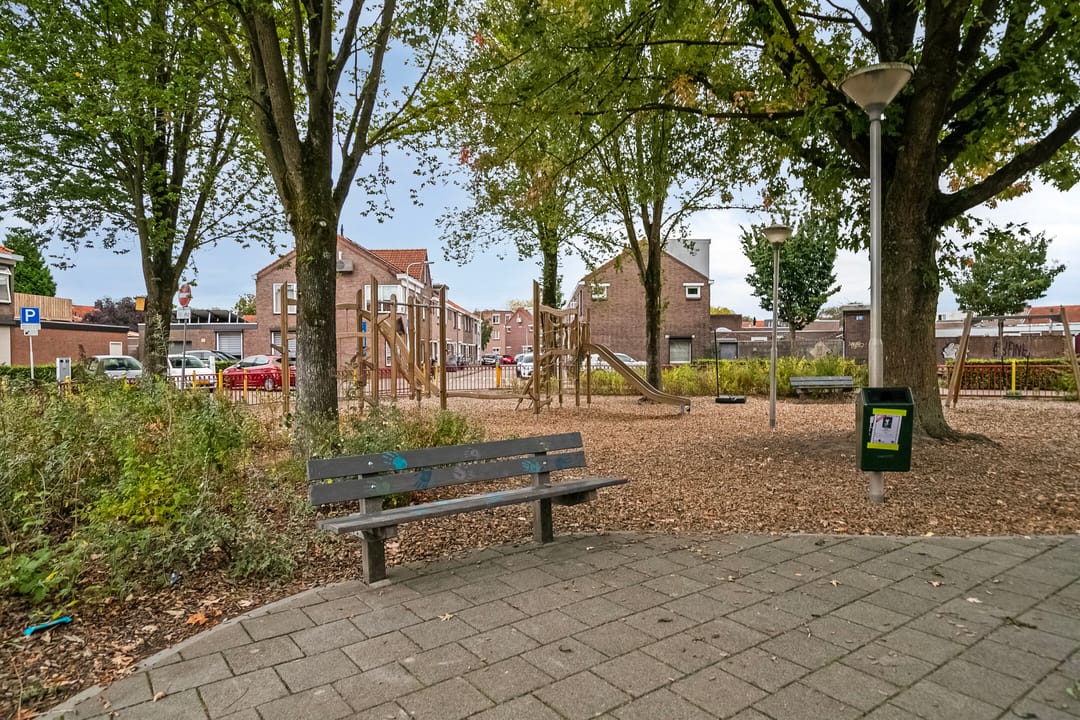 Foto 43 van Van Maerlantstraat 8