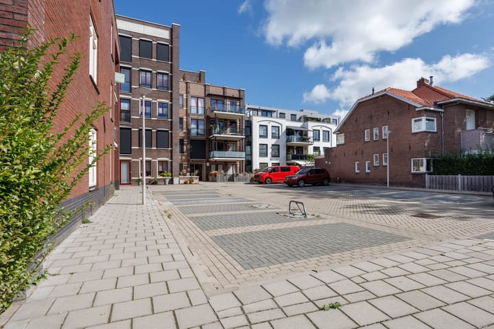 Foto 47 van Bram van Veldestraat 46